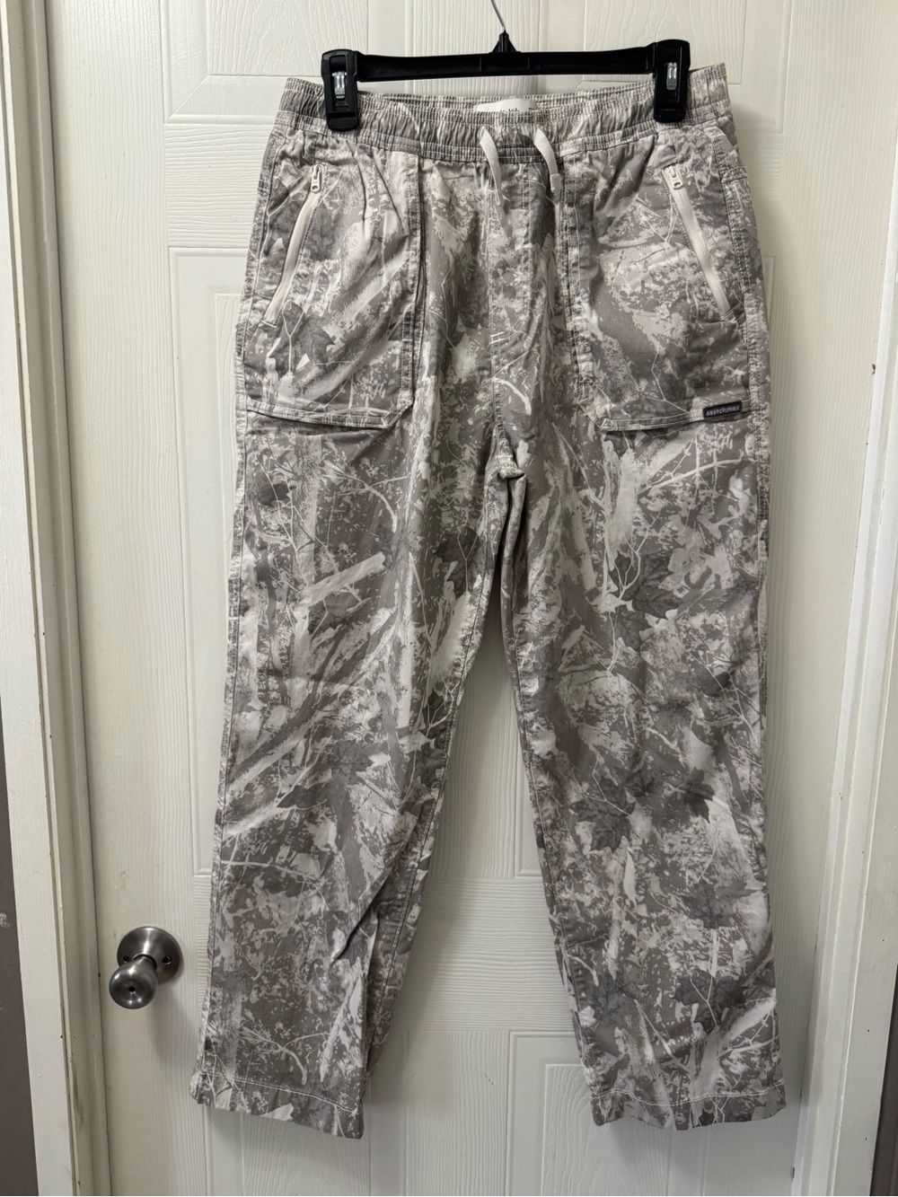 abercrombie kids Gray Camouflage Jogger Pants